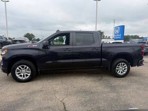 Used 2023 Chevrolet Silverado 1500 RST AWD/4WD image 5