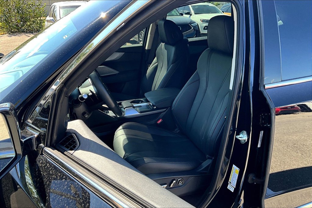 Used 2024 Acura MDX FWD image 34
