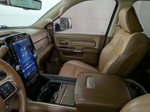 Used 2022 RAM 2500 Limited image 30