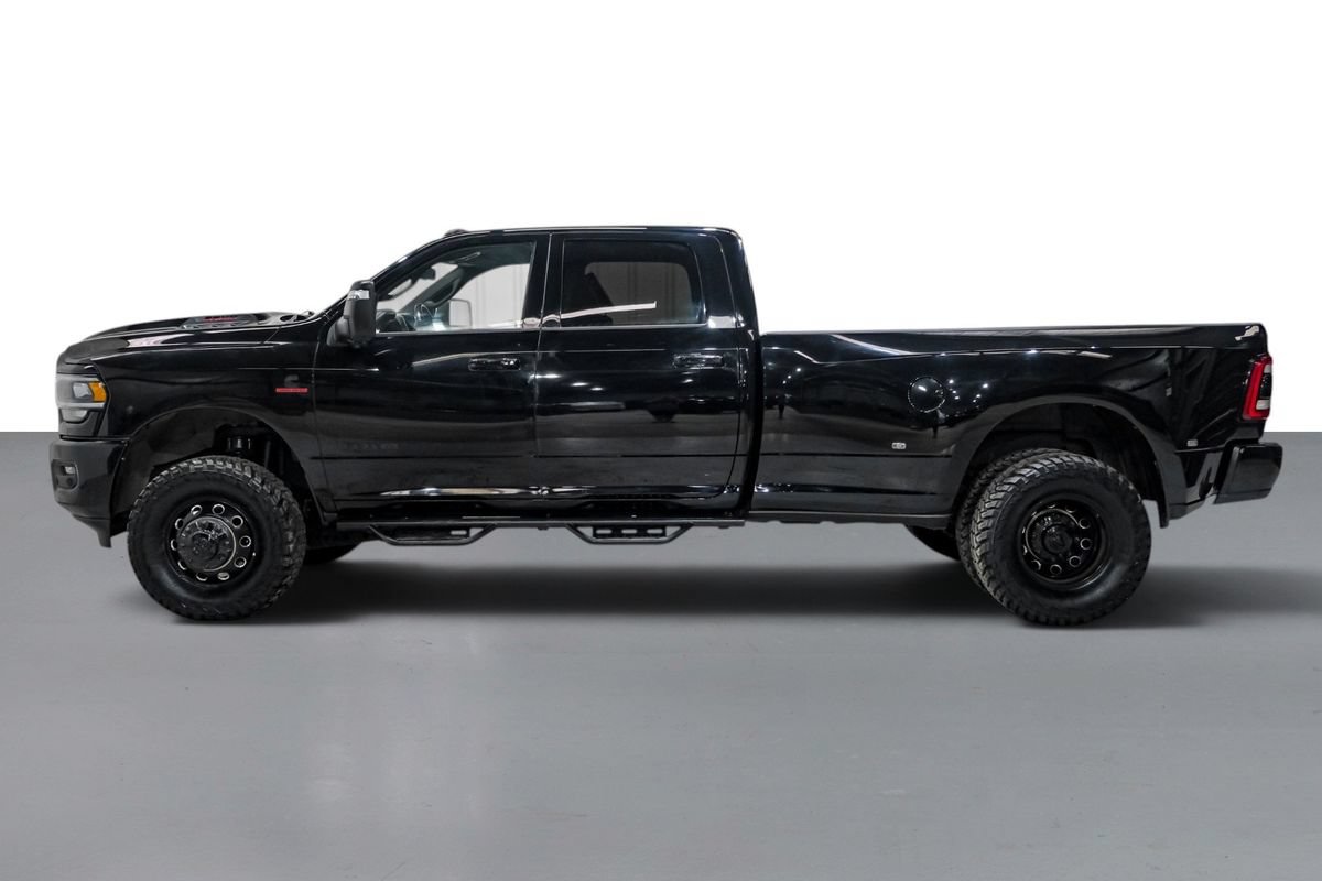 Used 2024 RAM 3500 Laramie w/ Night Edition AWD/4WD image 9