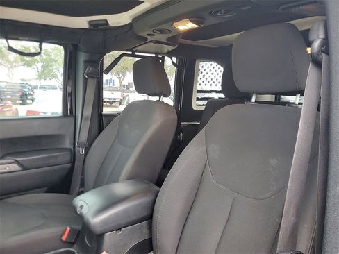 Used 2018 Jeep Wrangler Unlimited Sport S image 13
