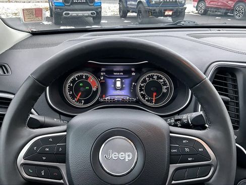 Used 2022 Jeep Cherokee Latitude Lux w/ Sun & Sound Group image 18