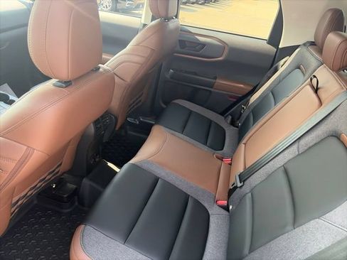 Used 2024 Ford Bronco Sport Outer Banks w/ Tech Package AWD/4WD image 11