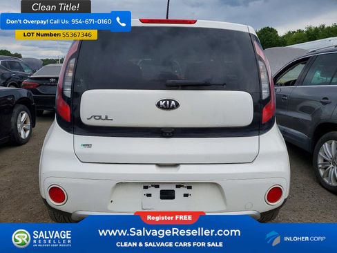 Used 2018 Kia Soul + FWD image 8