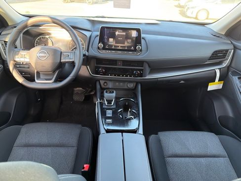 New 2026 Nissan Rogue SV image 8