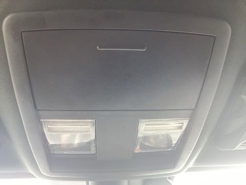 Used 2023 Dodge Challenger SXT image 20