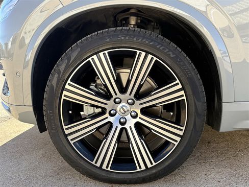 Used 2024 Volvo XC90 B6 Ultimate w/ Protection Package Premier image 7