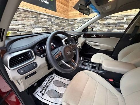 Used 2018 Kia Sorento AWD image 10