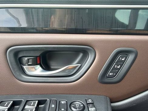 Used 2023 Honda Pilot Elite image 17