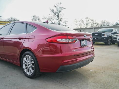 Used 2020 Ford Fusion SE image 31