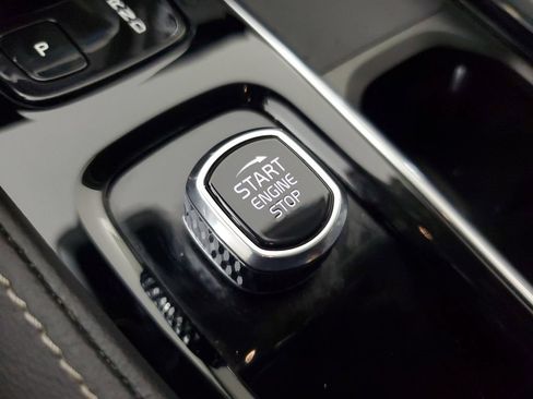 Used 2022 Volvo S90 B6 Inscription w/ Advanced Package AWD/4WD image 35