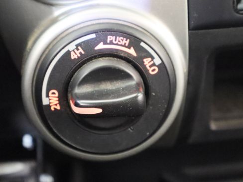 Used 2021 Nissan Titan SV w/ Accessory Utility Package AWD/4WD image 33