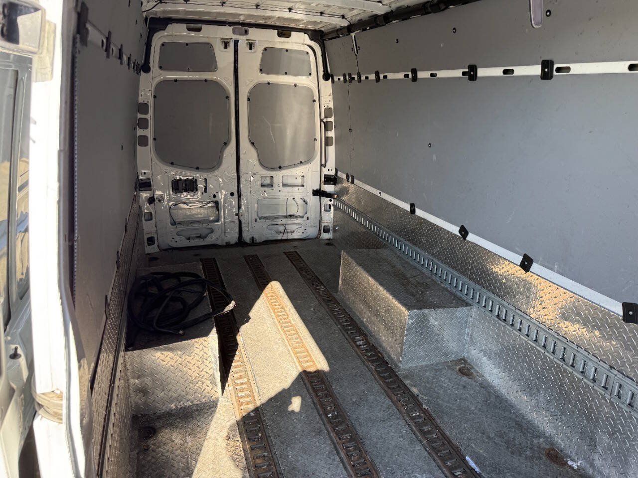 Used 2014 Freightliner Sprinter 3500 RWD image 18