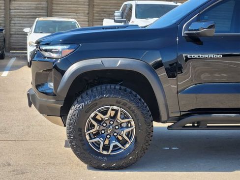 Used 2026 Chevrolet Colorado ZR2 AWD/4WD image 17