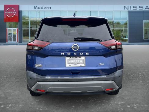 Certified 2021 Nissan Rogue SV FWD image 6