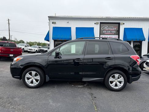 Used 2016 Subaru Forester 2.5i Premium w/ All-Weather Package AWD/4WD image 8