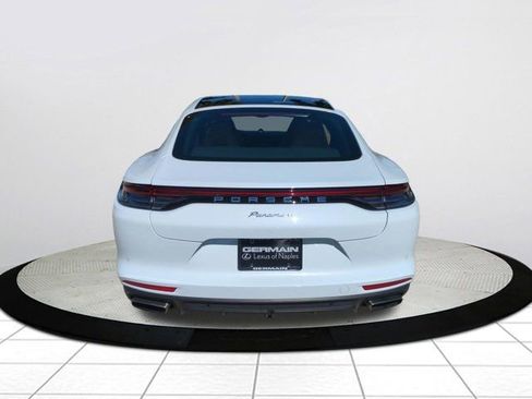 Used 2022 Porsche Panamera image 4