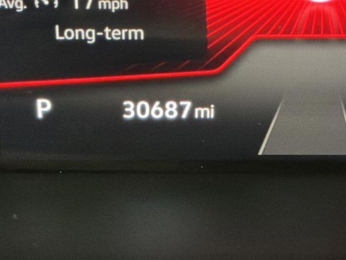 Used 2022 Volkswagen Tiguan SE R-Line image 10