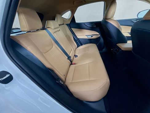 Used 2025 Lexus NX 250 FWD w/ Towing Package (2000 Lbs) image 28