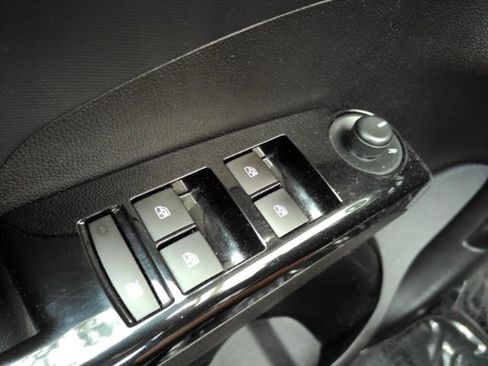 Used 2017 Chevrolet Sonic LT w/ Convenience Package FWD image 29