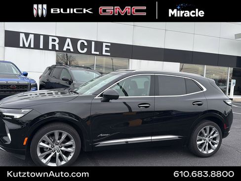 Used 2023 Buick Envision Avenir image 1