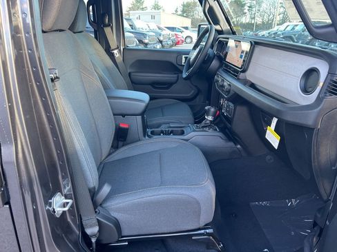 New 2026 Jeep Gladiator Sport image 11