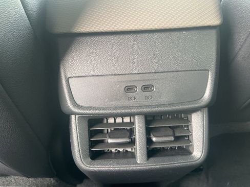 New 2026 Chevrolet Equinox LT w/ Convenience Package II FWD image 29