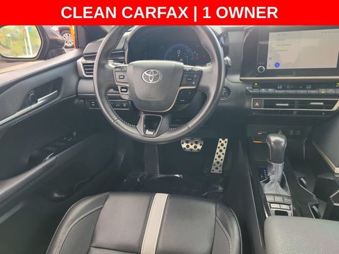 Used 2025 Toyota Camry SE FWD image 13