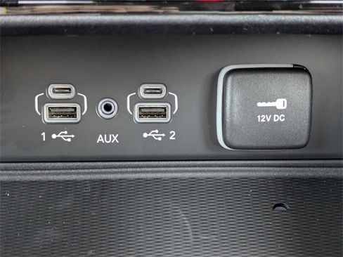 New 2025 Jeep Grand Cherokee L Altitude image 25