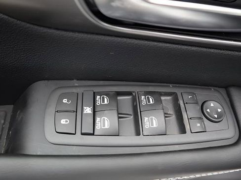 New 2026 Chrysler Voyager LX image 13