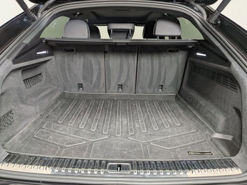 Used 2021 Audi Q8 Premium Plus w/ Premium Plus Package AWD/4WD image 22