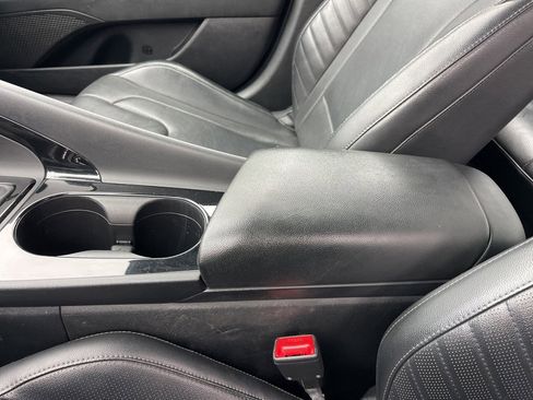 Used 2022 Hyundai Elantra Limited w/ Cargo Package image 13