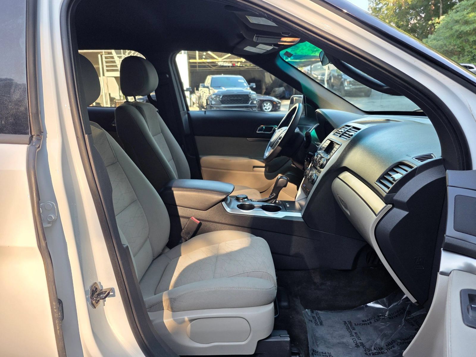Used 2015 Ford Explorer 4WD image 29