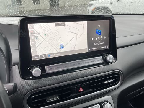 Certified 2022 Hyundai Kona Limited image 24