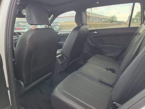 Used 2023 Volkswagen Tiguan SE R-Line AWD/4WD image 13