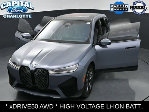 Used 2023 BMW iX xDrive50 w/ Sport Package AWD/4WD image 36