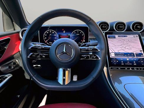 Used 2023 Mercedes-Benz GLC 300 image 11