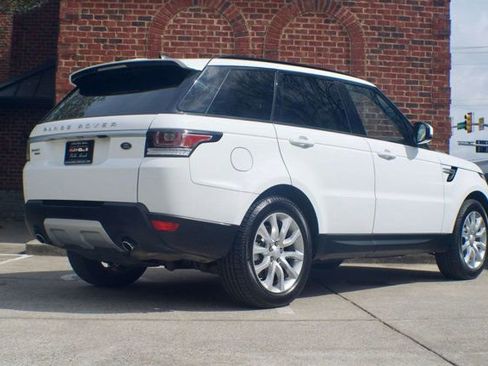 Used 2017 Land Rover Range Rover Sport HSE image 5