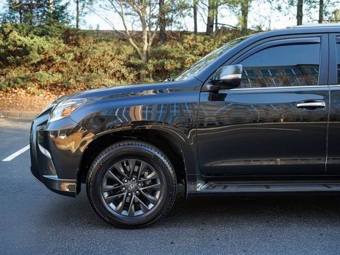 Used 2022 Lexus GX 460 Premium image 5