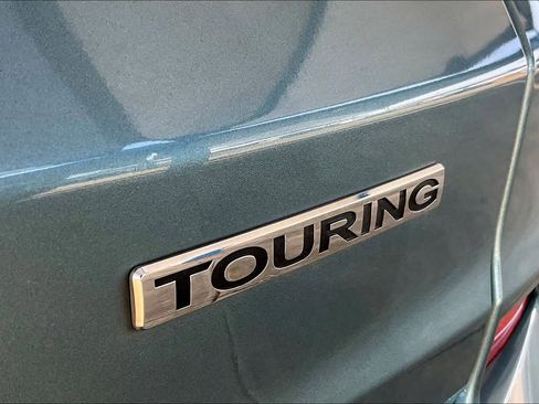 Used 2016 Honda CR-V Touring image 10