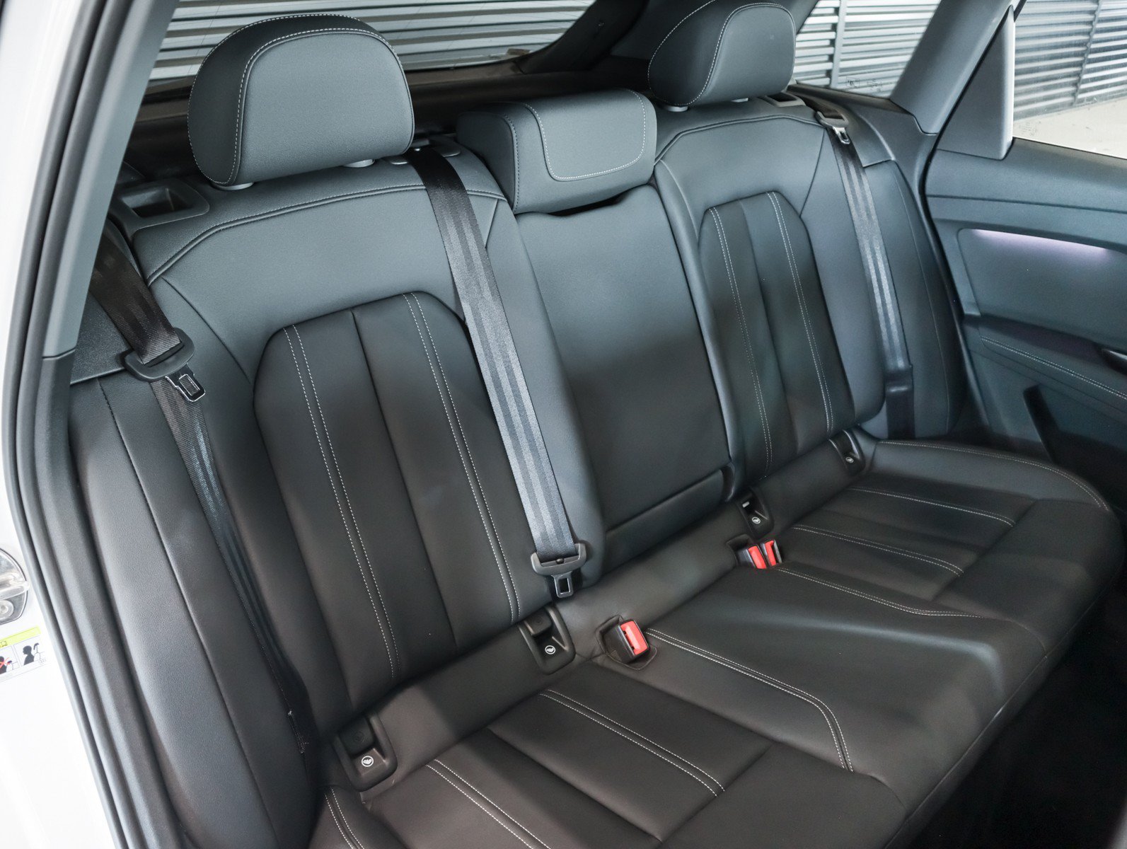 Used 2023 Audi Q4 e-tron Premium Plus RWD image 10