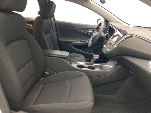 Used 2023 Chevrolet Malibu LT FWD image 21