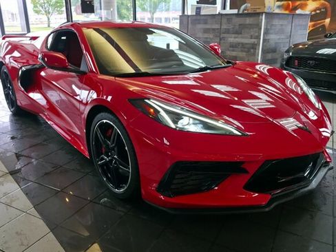 Used 2020 Chevrolet Corvette Stingray Coupe w/ Z51 Performance Package image 38