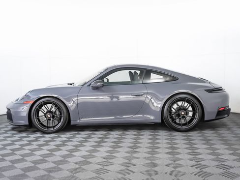 Used 2025 Porsche 911 Carrera 4 GTS image 2