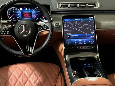 Used 2025 Mercedes-Benz S 580 4MATIC Sedan image 20