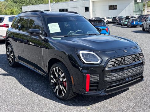 Used 2025 MINI Cooper Countryman John Cooper Works w/ Comfort Package Max AWD/4WD image 3