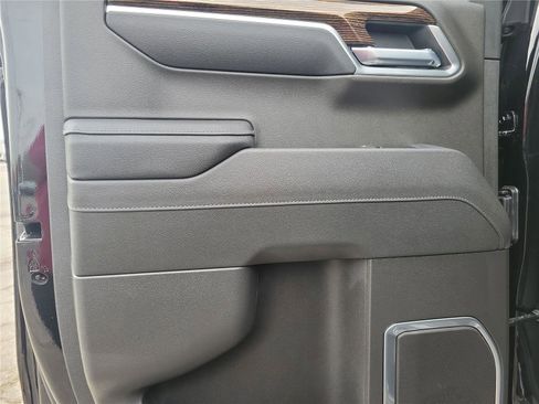 New 2026 GMC Sierra 1500 SLE w/ Preferred Package image 13