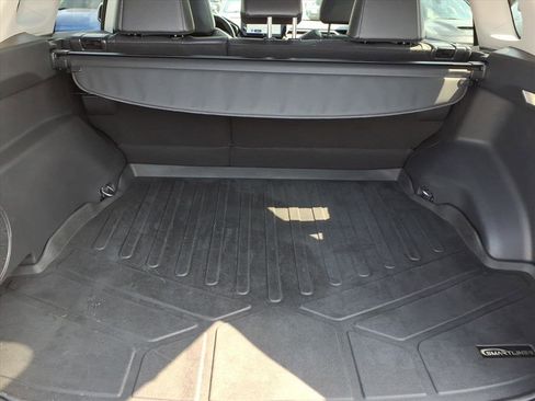 Used 2023 Toyota RAV4 Limited image 7