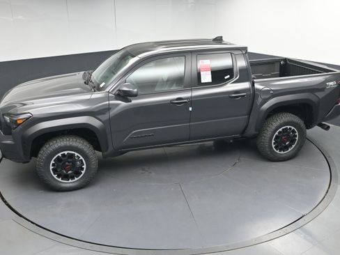 New 2026 Toyota Tacoma TRD Off-Road AWD/4WD image 34