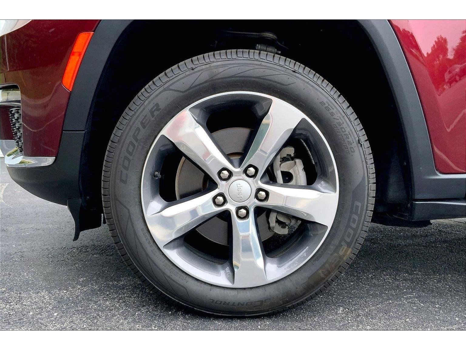 Used 2022 Jeep Grand Cherokee L Limited w/ Trailer Tow Group (B) AWD/4WD image 9